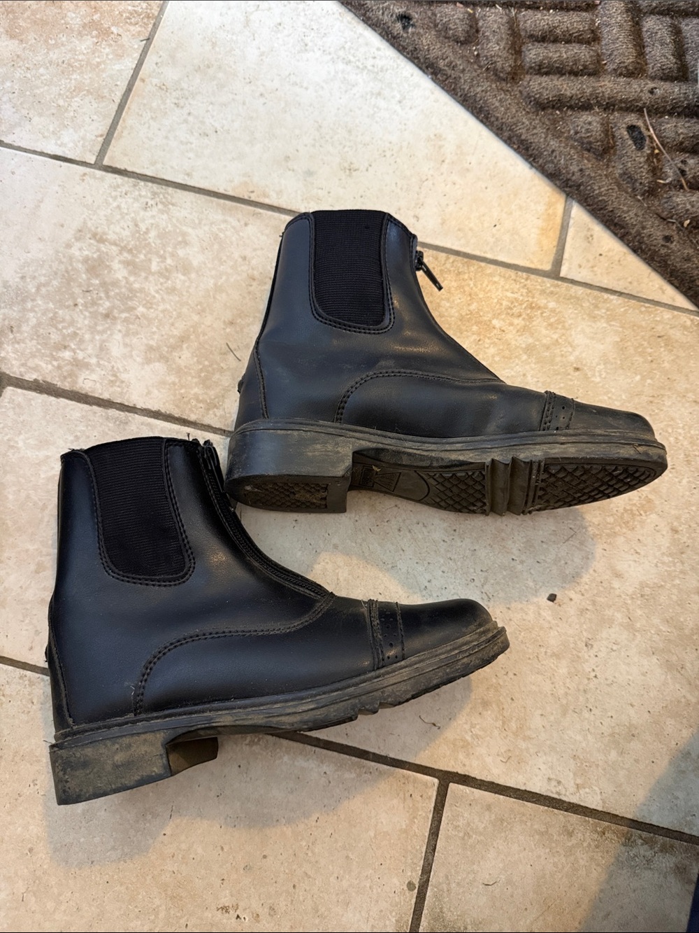 EUC tuff rider Black kids paddock boots with zip